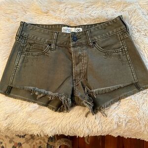 A&F Low Rise Short